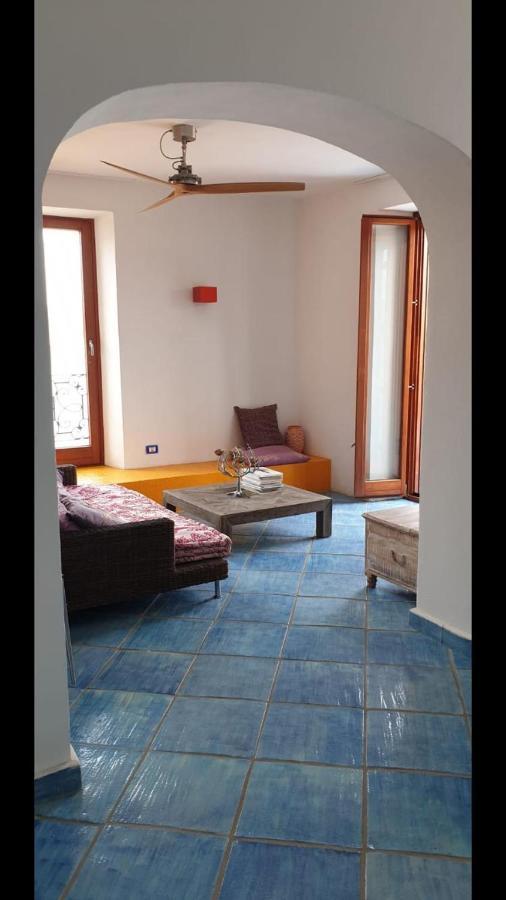 Le Suite Guarinelli B&B Gaeta Exteriör bild