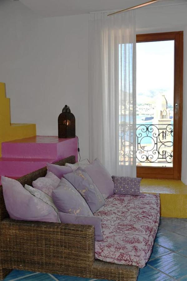 Le Suite Guarinelli B&B Gaeta Exteriör bild